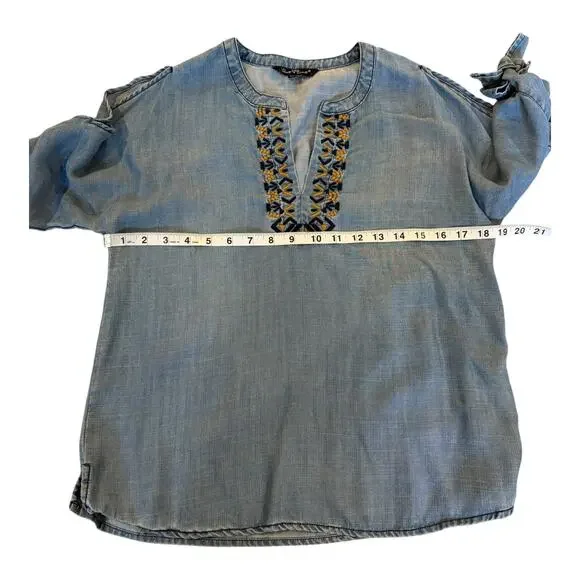 Velvet Heart Embroidered Blouse Aztec Chambray Tie Sleeve Peep ShoulderSize XS - Picture 5 of 10